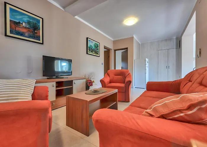 Teuta_commodious At The 아파트